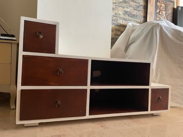 Mueble TV madera blanco y marrón