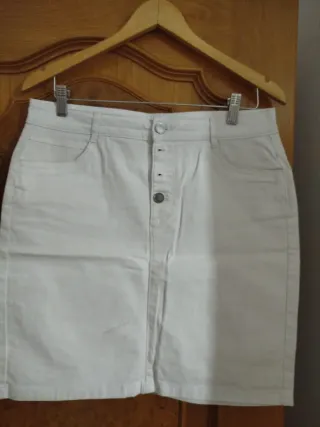 Falda vaquera blanca recta