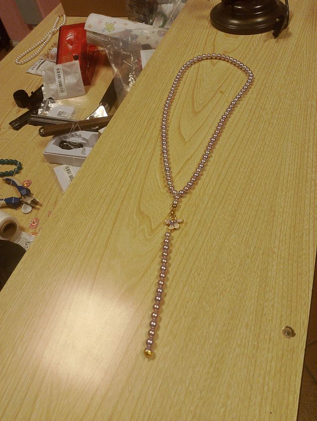 Collana perle rosa con ciondolo fiore