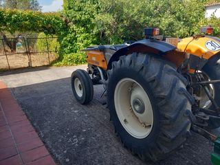 Tractor Renault 80.12 F (1991)