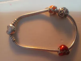 Pulsera Pandora Corazón y Dijes