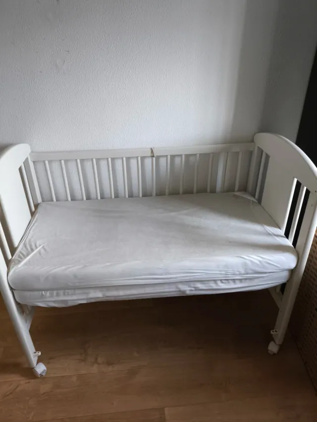 Cuna de colecho blanca