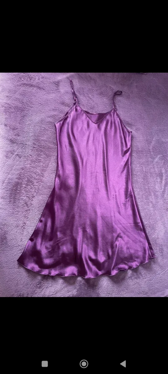 Vestido lencero satinado morado