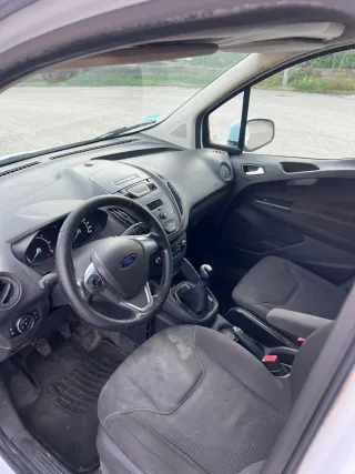 Ford Transit Courier 2017