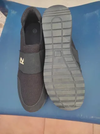 Zapatos negros talla 40