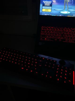 Teclado Gaming Negro y Gris