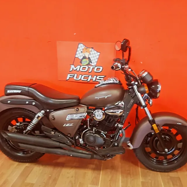 Keeway Superlight Custom 125