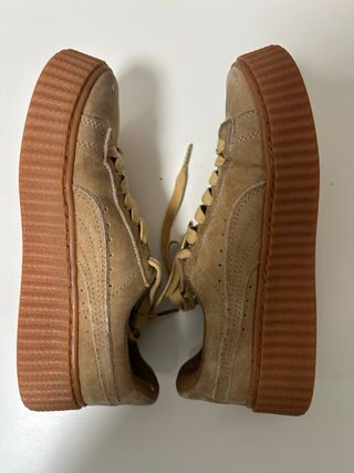 Zapatillas Puma Marrones y Doradas