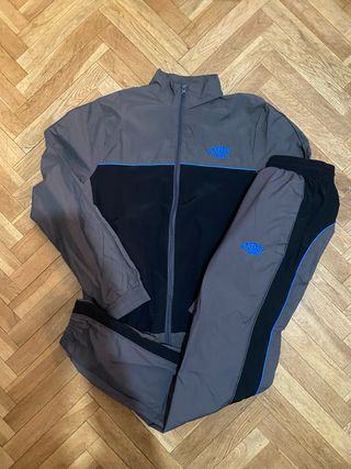 Chándal Syna World Negro y Gris