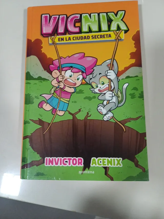 Vicnix en la ciudad secreta (Invictor y Acenix 2)