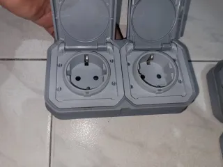 Enchufes Estanco+Interr. Estancos Doble de empotra