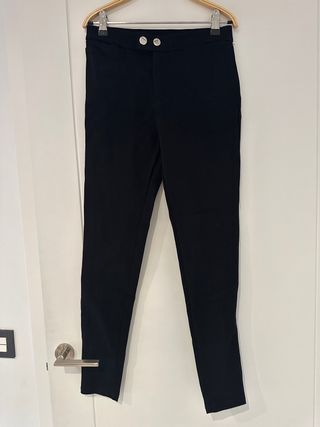 Pantalón negro de vestir