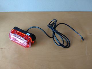 Luce Wuxing 36V Freno e Frecce