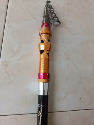 Caña de pescar 2'7m telescópica dorada