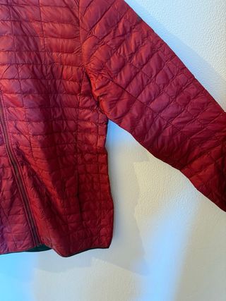 Chaqueta Adidas acolchada roja