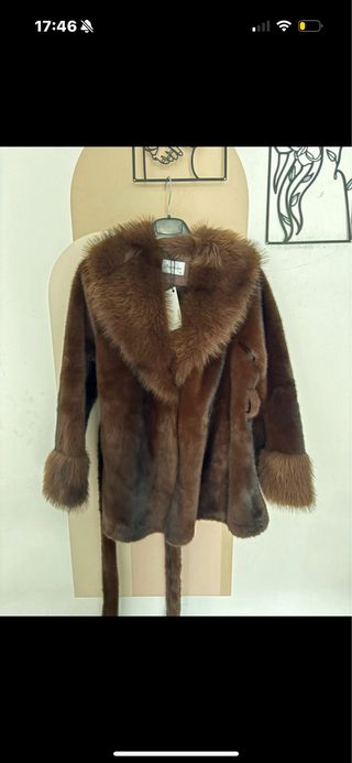 Eco pelliccia marrone nuova con cartellino
