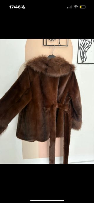 Eco pelliccia marrone nuova con cartellino