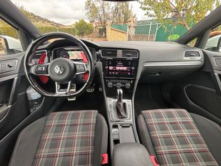 Volkswagen Golf GTI 7,5 245cv performance DSG7