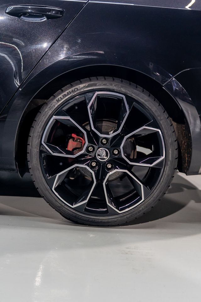 SKODA Octavia Combi 2.0 TDI DSG RS 4X4