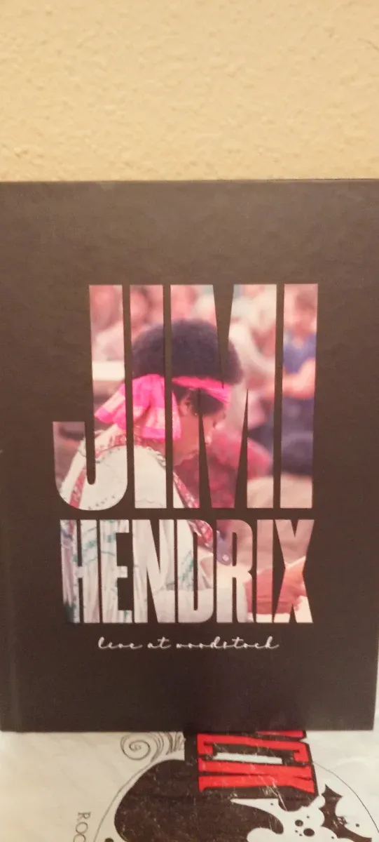 Libro + 2 CDs Jimi Hendrix Live at Woodstock