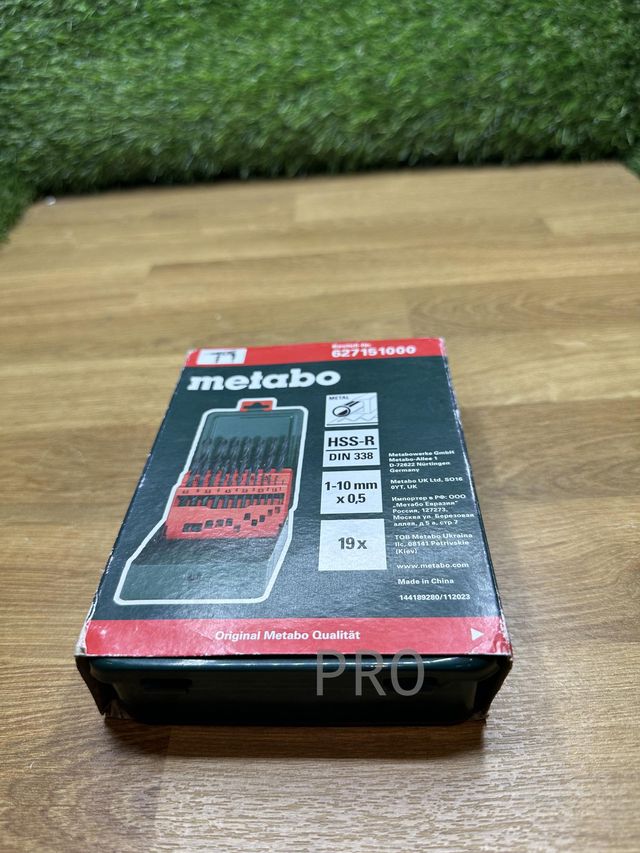 Caixa de perfuração metálica 