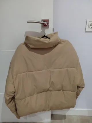 Plumífero Bershka Beige Talla M