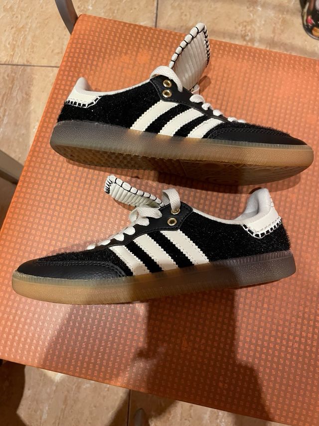 Zapatillas Adidas Wales Bonner Negras