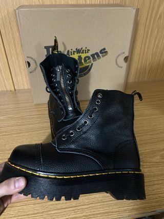 Stivali Dr. Martens in pelle nera