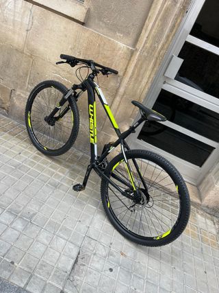 Bicicleta Whistle casi nueva
