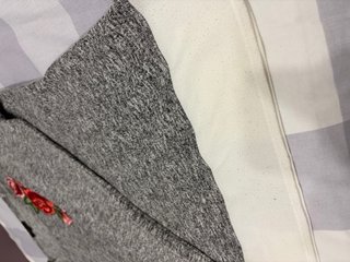 Jersey Antea Gris con Flores Bordadas
