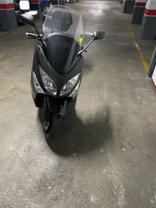 Yamaha TMAX 500 Maxi Scooter