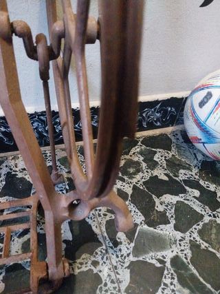 Estructura Pie Máquina Coser Alfa