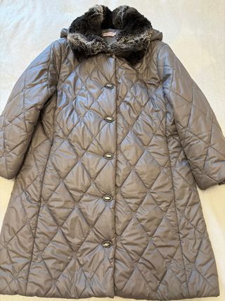 Cappotto trapuntato con pelliccia beige taglia 50