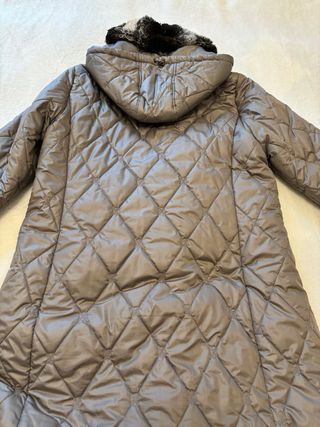 Cappotto trapuntato con pelliccia beige taglia 50