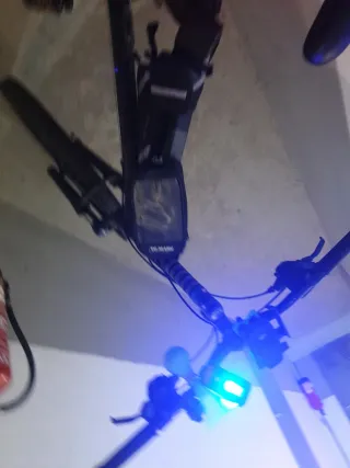 Bicicleta Montaña Rock Raider Negra XXL accesorios