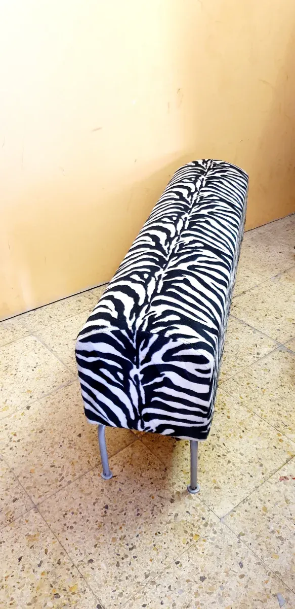 PANCA RIVESTITA IN TESSUTO CON STAMPA