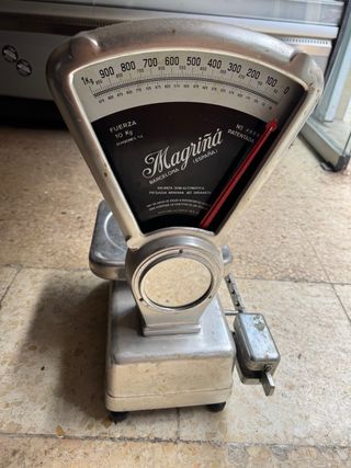 Balanza antigua Magriñá colección