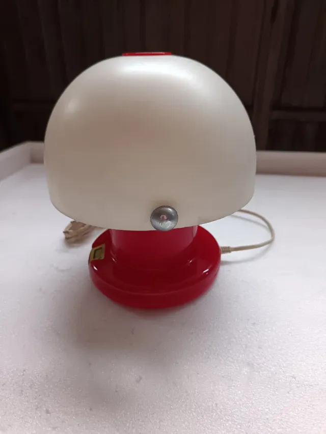 LAMPADA A FUNGO VINTAGE CON OROLOGIO DIGITALE