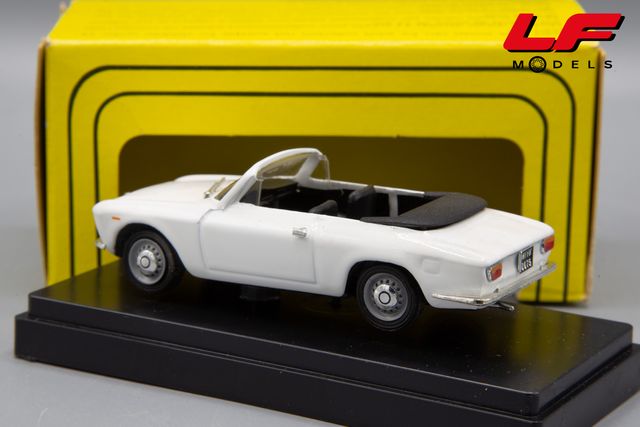 1:43 Alfa Romeo Giulia GTC 1965 - Progetto K