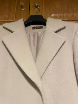 Abrigo largo paño beige