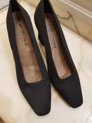 Zapatos de vestir negros Arcopedico