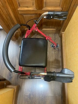 Andador/Silla de ruedas como nuevo