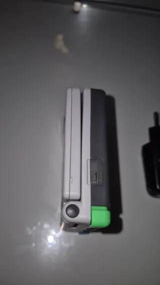 Nintendo Game Boy SP Gris con Cargador