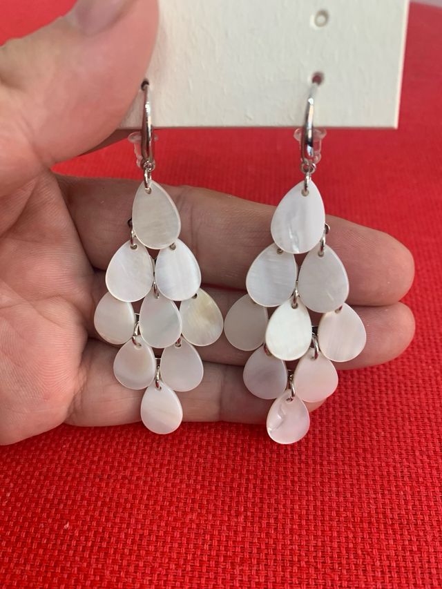 Pendientes de plata y nácar blanco