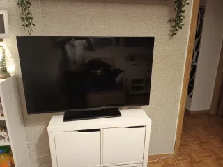 Mueble Ikea y Smart TV Toshiba 43