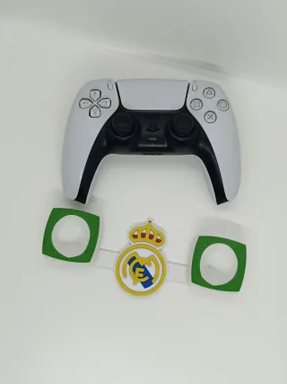 Soporte para Mando PS5 PS4 con Logo Real Madrid