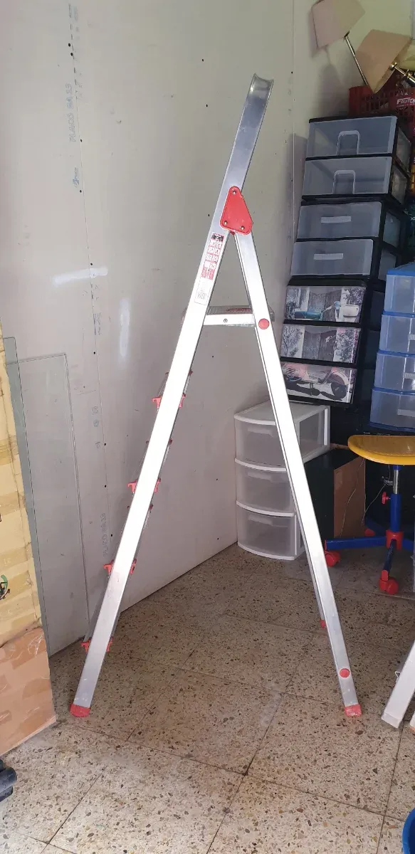 ESCALERA TRANSPORTE INCLUIDO