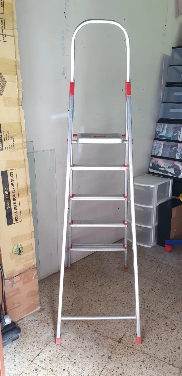 ESCALERA TRANSPORTE INCLUIDO