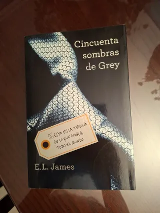 CINCUENTA SOMBRAS DE GREY