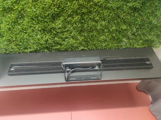 Luz LED lineal para pádel